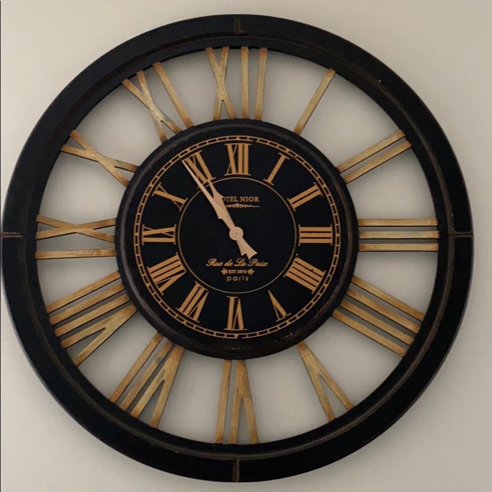 Bombay Clock